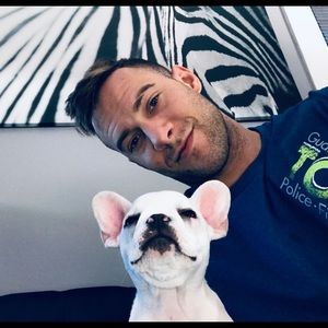 Meet your Posher, Derek